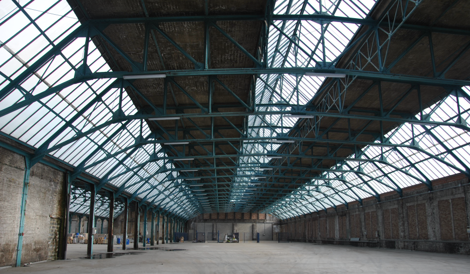 structure-toiture-hall-industriel